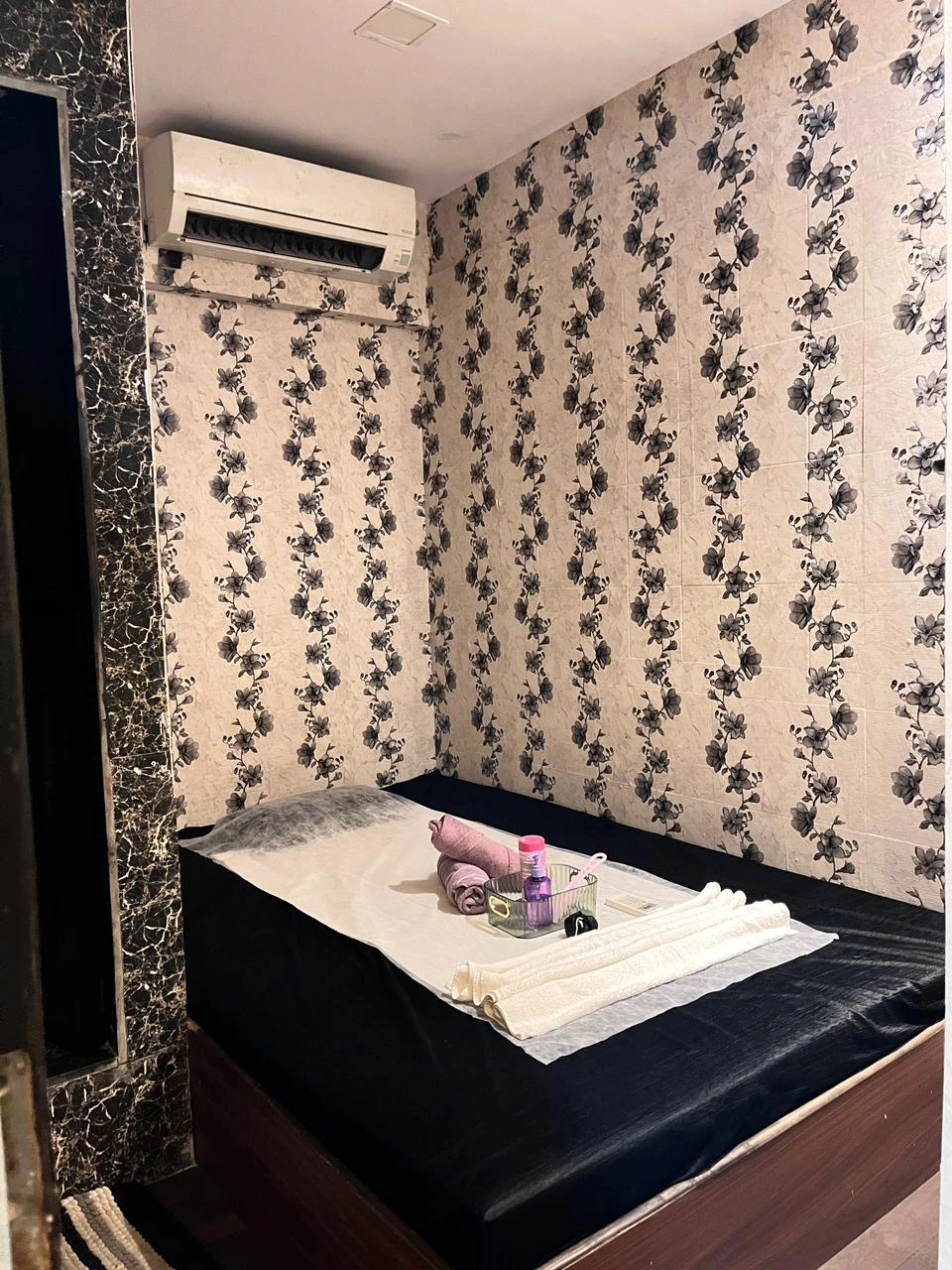 Couple Spa in Vaishali Nagar