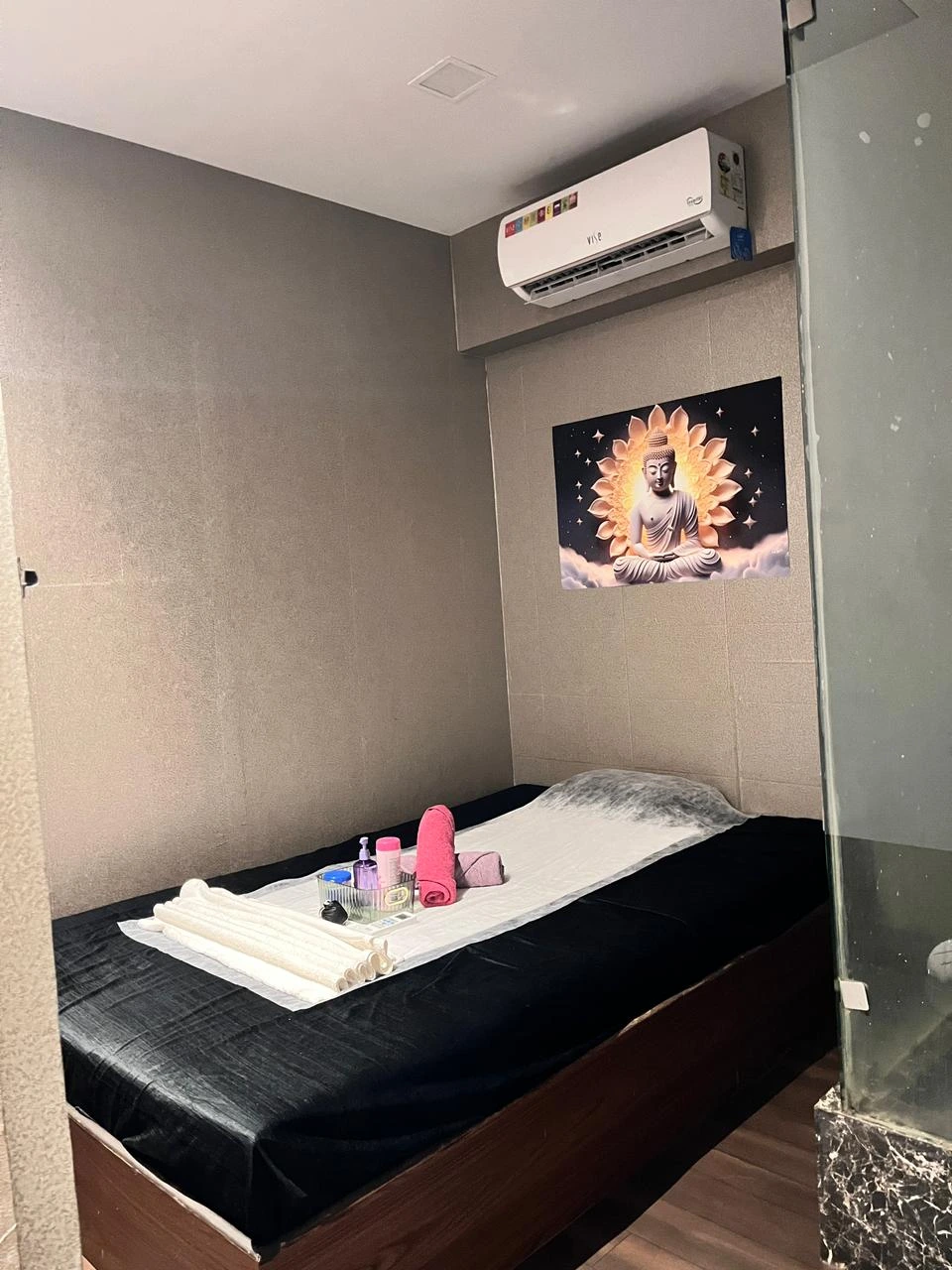 Thai Massage in Vaishali Nagar